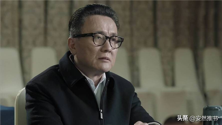 推荐三本*场官**小说,以创作手法反映真实生活,揭露*场官**沉浮