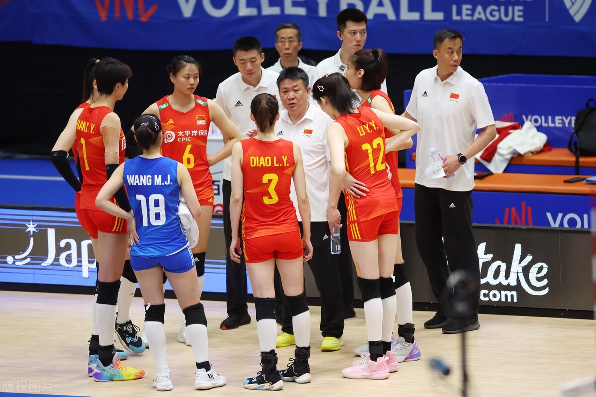 世界女排联赛日本站：中国队3-0完胜日本队，取得四战全胜！