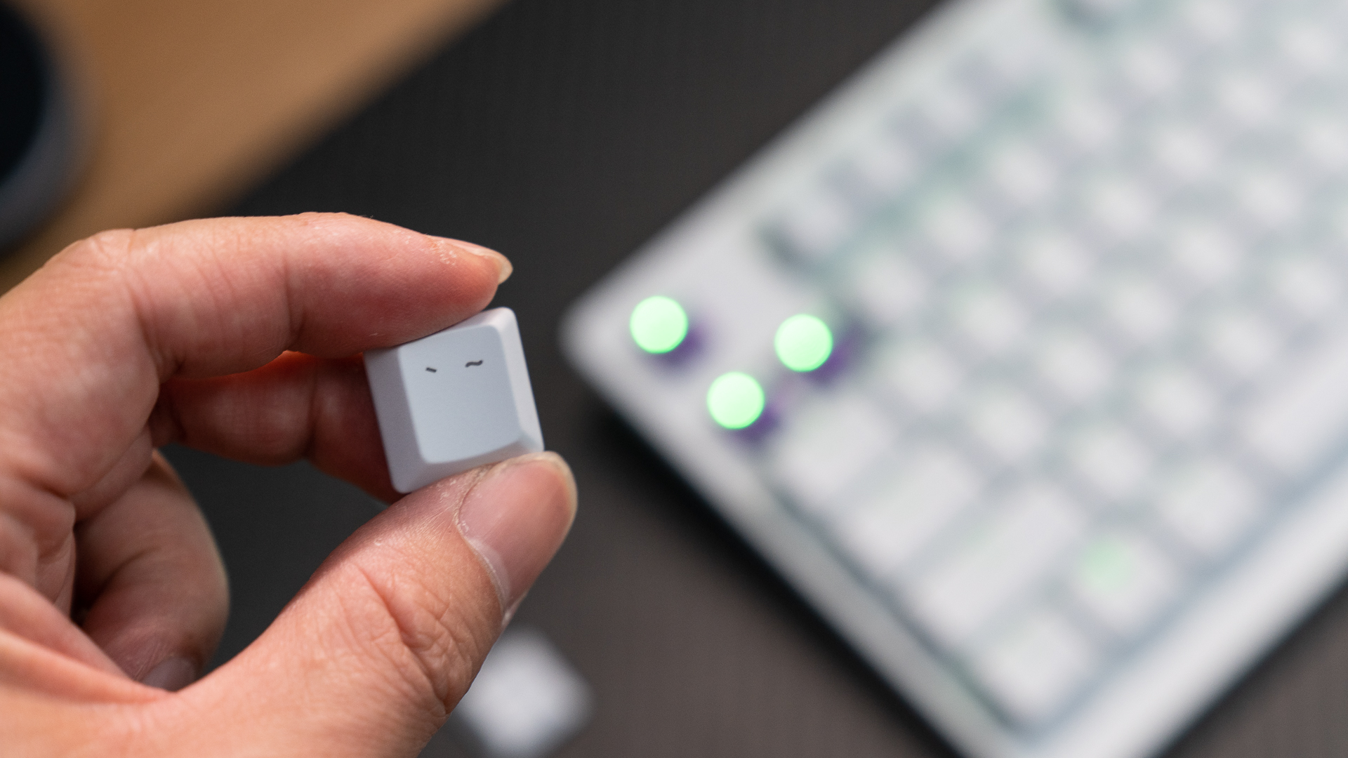 雷蛇v2键盘金蝎,雷蛇噬魂金蝎v2键盘的缺陷有哪些