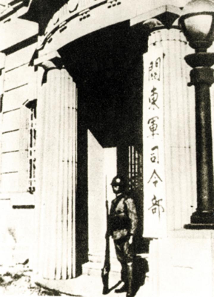 九一八张学良不抵抗关东军,张学良30万大军为什么不抵抗日军