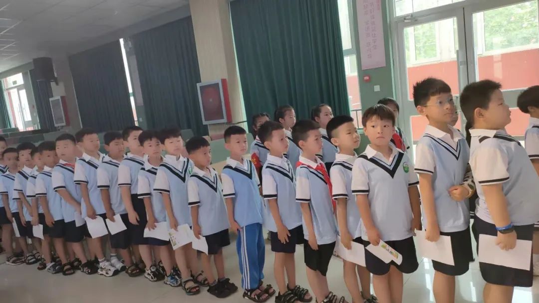 小学关爱学生幸福成长,小学低年级期末无纸测试活动