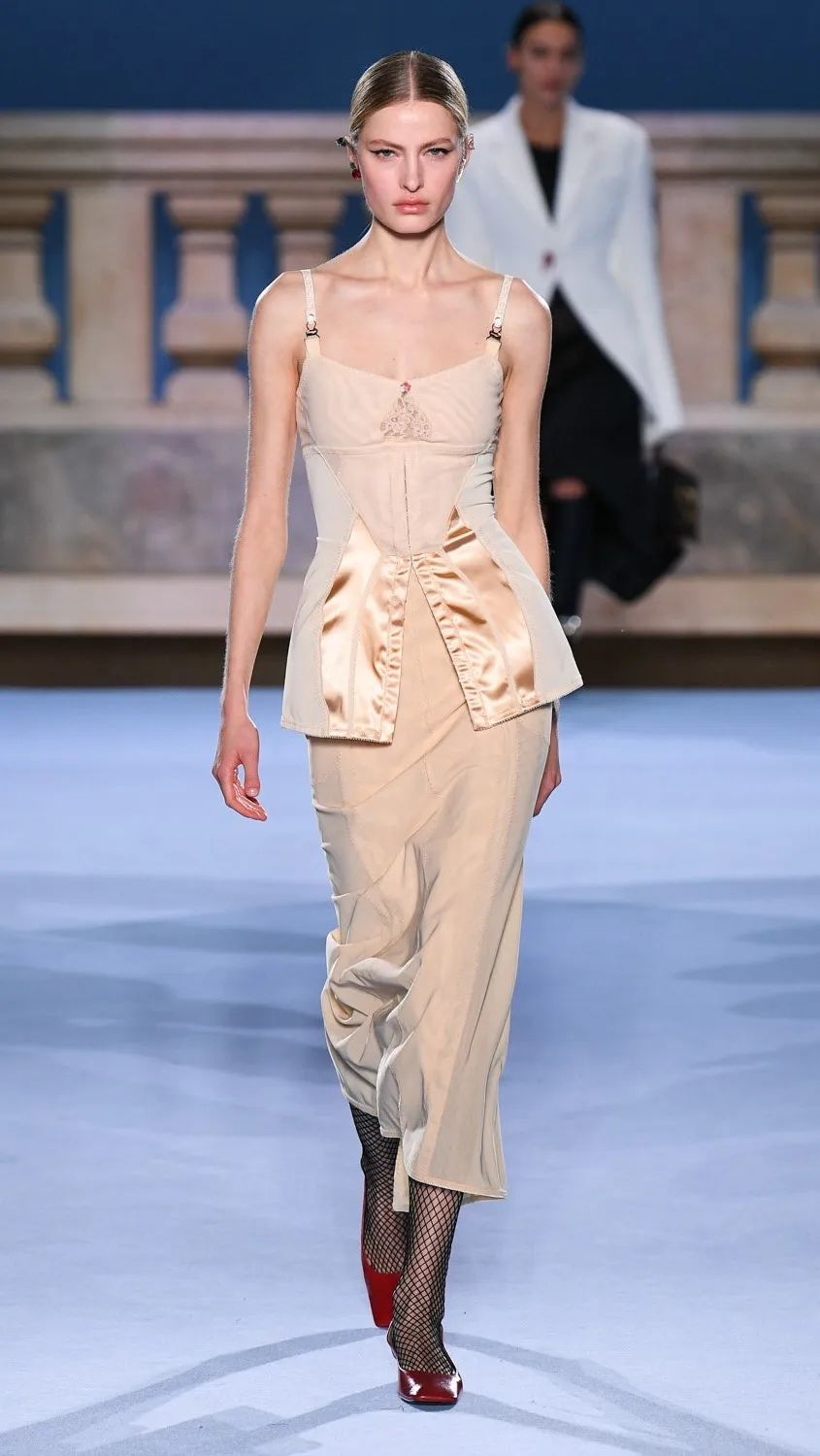 2023-2024秋冬流行趋势款式,2023秋冬流行趋势款式颜色