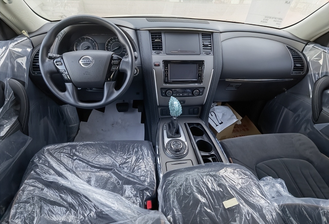 20款尼桑途乐4.0,20款途乐4.0中东版配置单