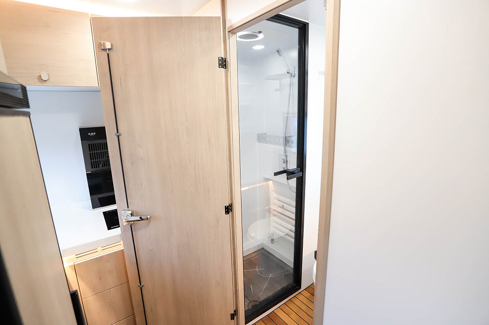 c2本可以开房车吗,能进市区的c型越野房车