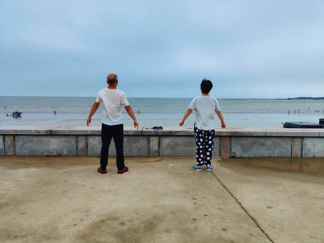 5万买海景房乳山银滩成海边鹤岗,适合定居的海边房价超低的小城市