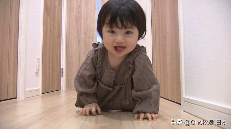 日本多胎家庭补贴多少,日本给孩子10万元补贴