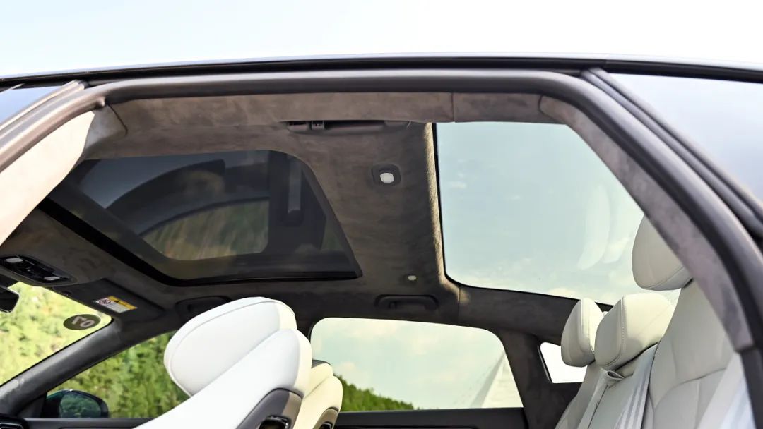 预售价18-27万元零跑c01开启预售,c01零跑增程行政版降价多少