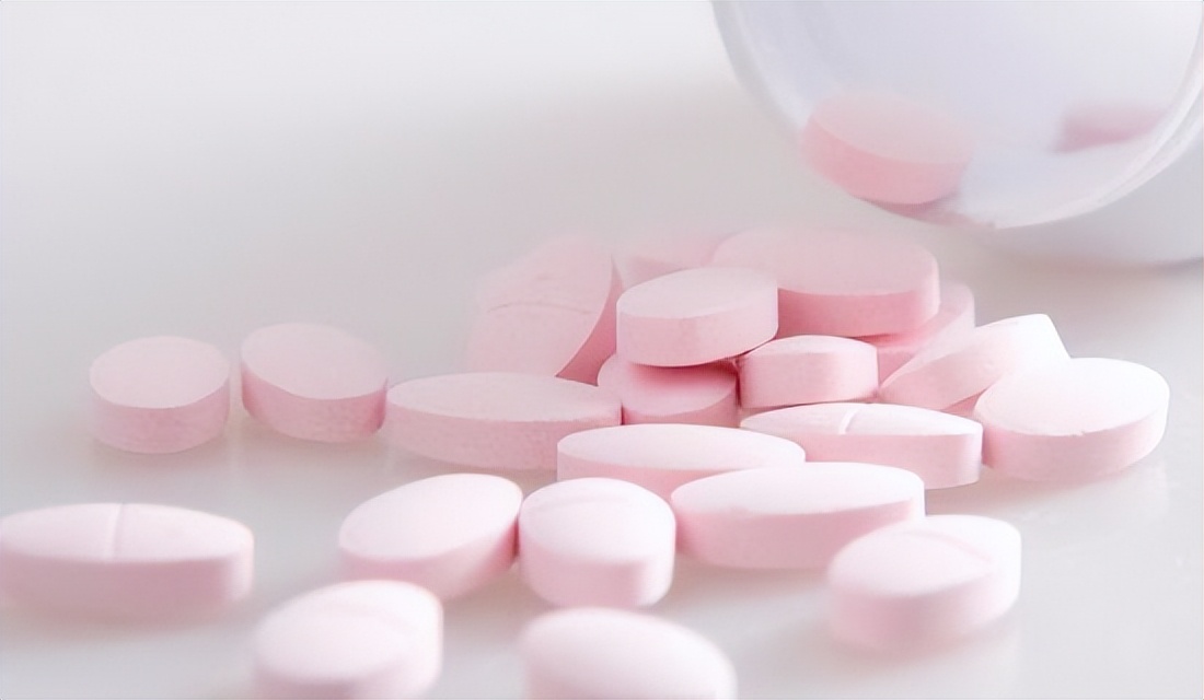 过期的各种药片混在一起浇花好吗,四种过期药片可以浇花