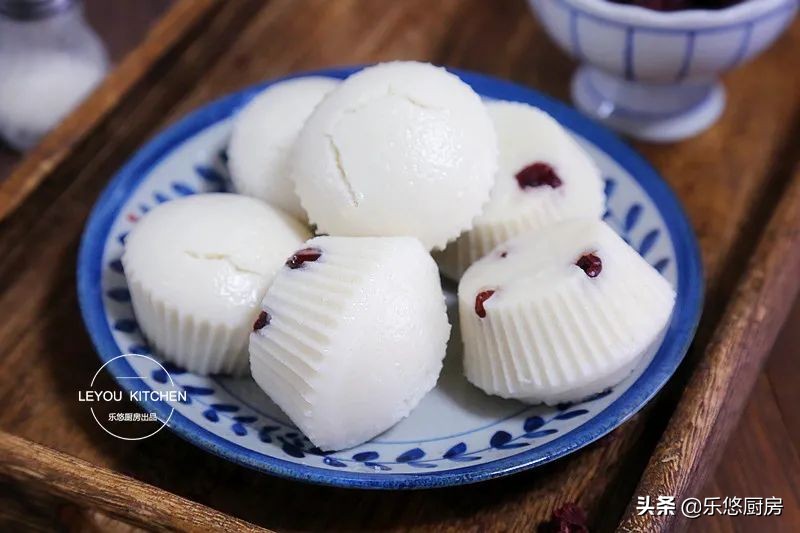 一斤米糕怎么做又蓬松又白又软,酒酿米糕蒸好后难脱模是什么原因