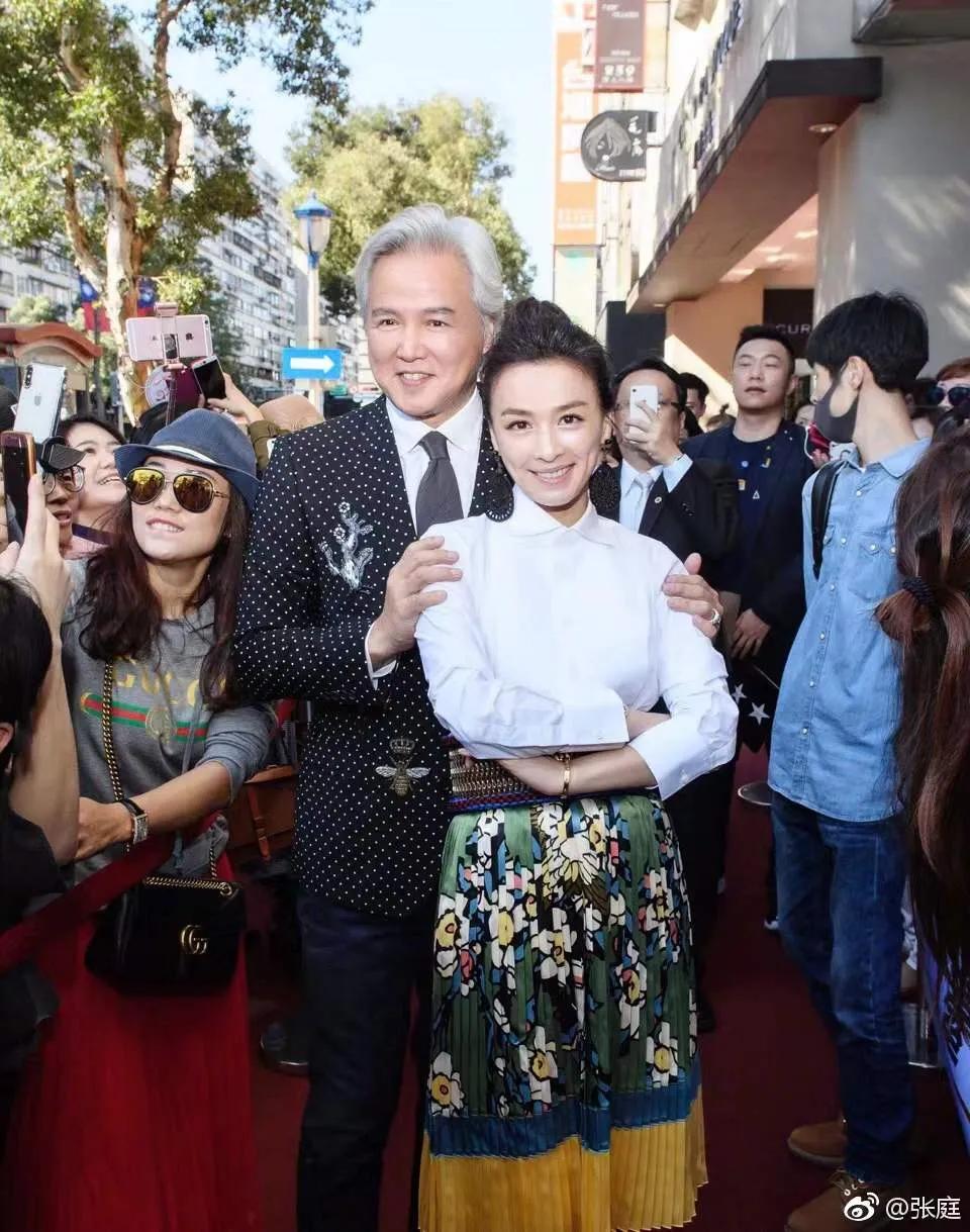 一定要让自己看起来很有钱的样子,让你的照片变得看起来很高级