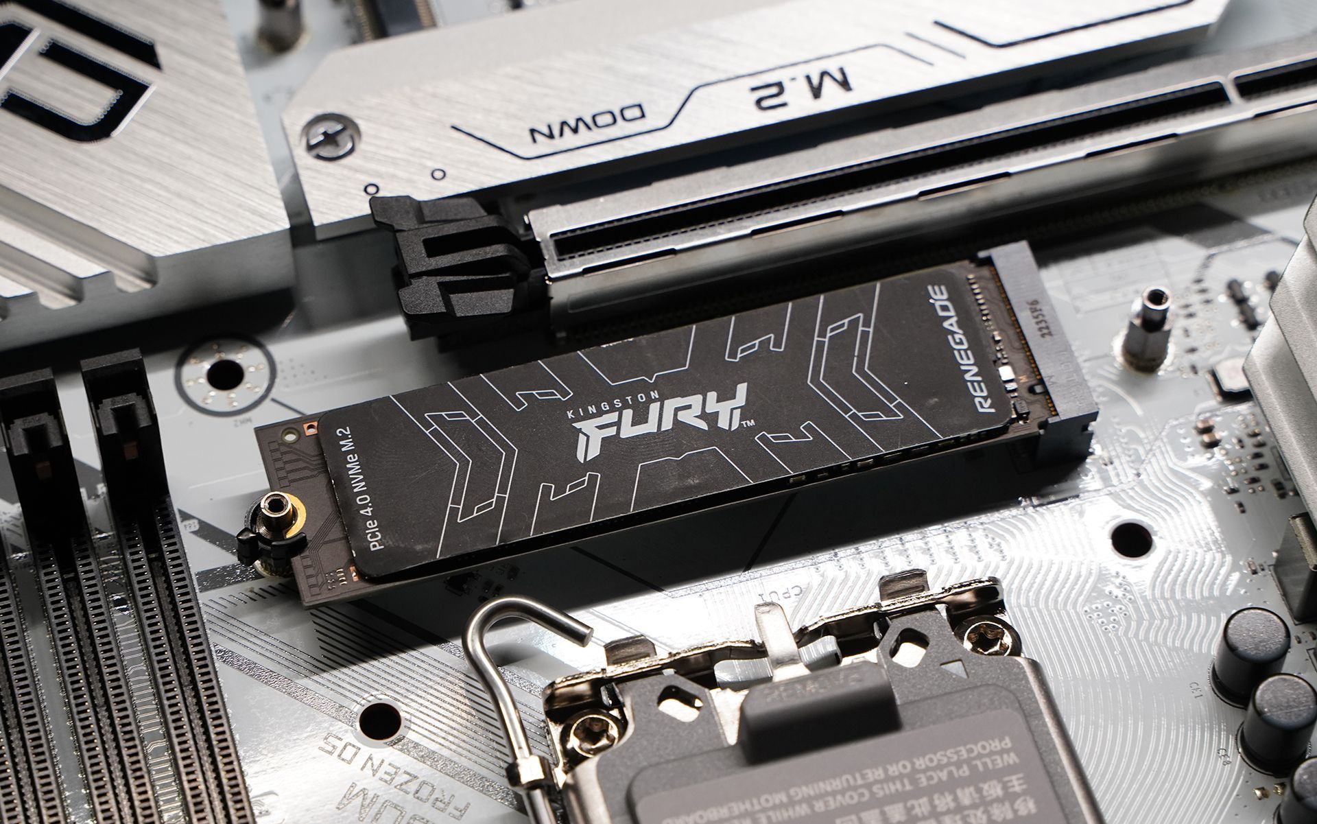 z790主板七彩虹搭什么cpu,七彩虹z790冰霜巡洋舰搭配什么cpu