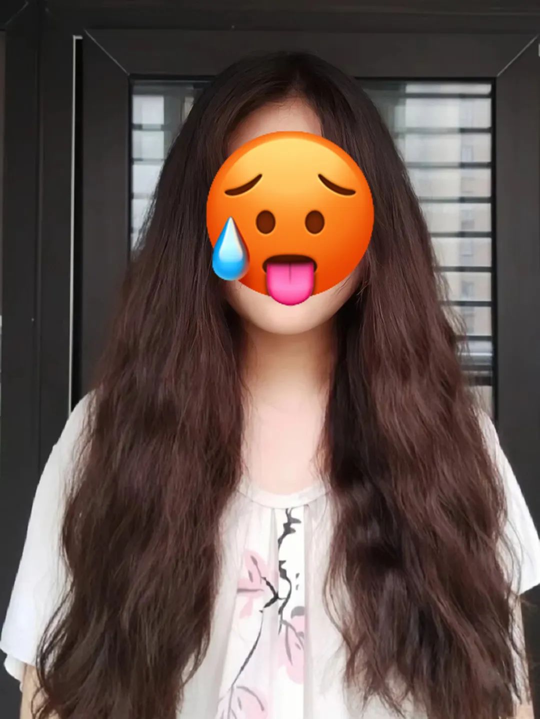 今年别再披头散发了三款减龄发型,既不显脸大又不披发的发型