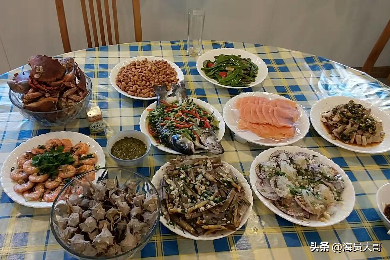 第15章：船终于回国，船员下地目的明确，而我却有大发现