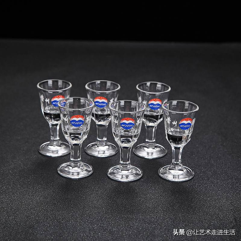 白酒杯容量都是单数吗,一个白酒杯三种容量