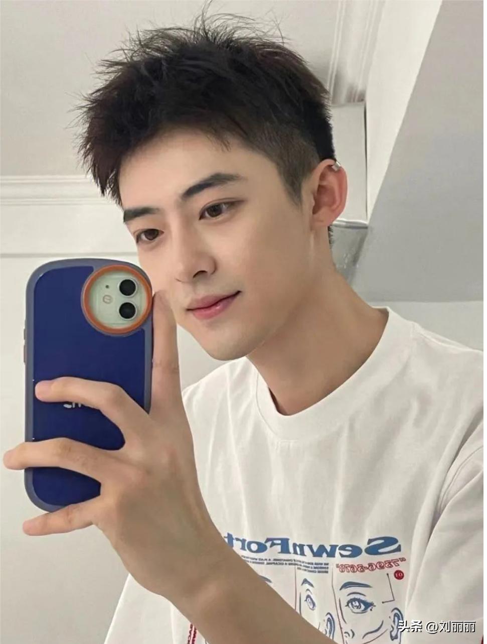 男士帅气发型每个男士都应该尝试,清爽帅气又好看的男士发型