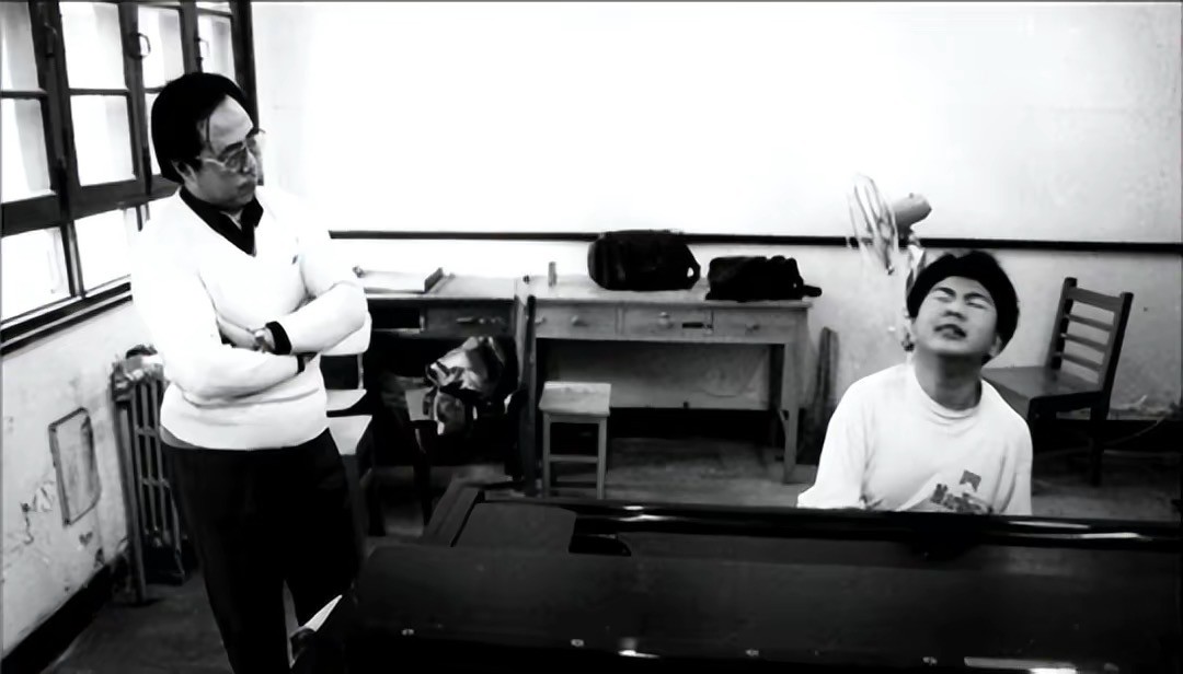 李云迪郎朗三个钢琴家,世界钢琴家排名郎朗和李云迪