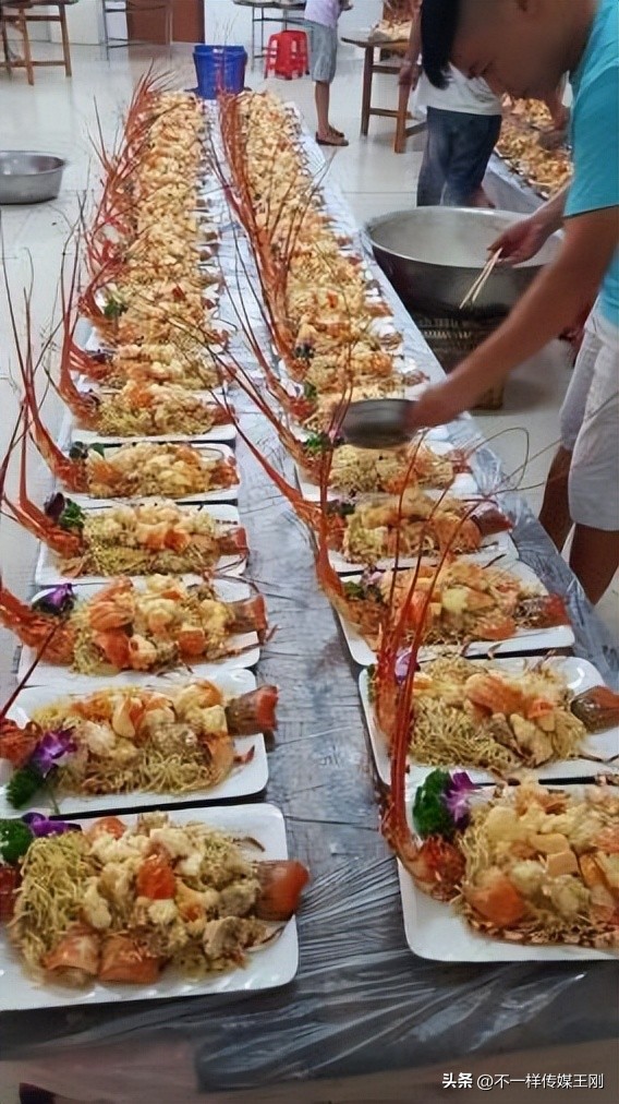 在东莞享顺德美食，记顺德坚野山庄第二分店正式开业