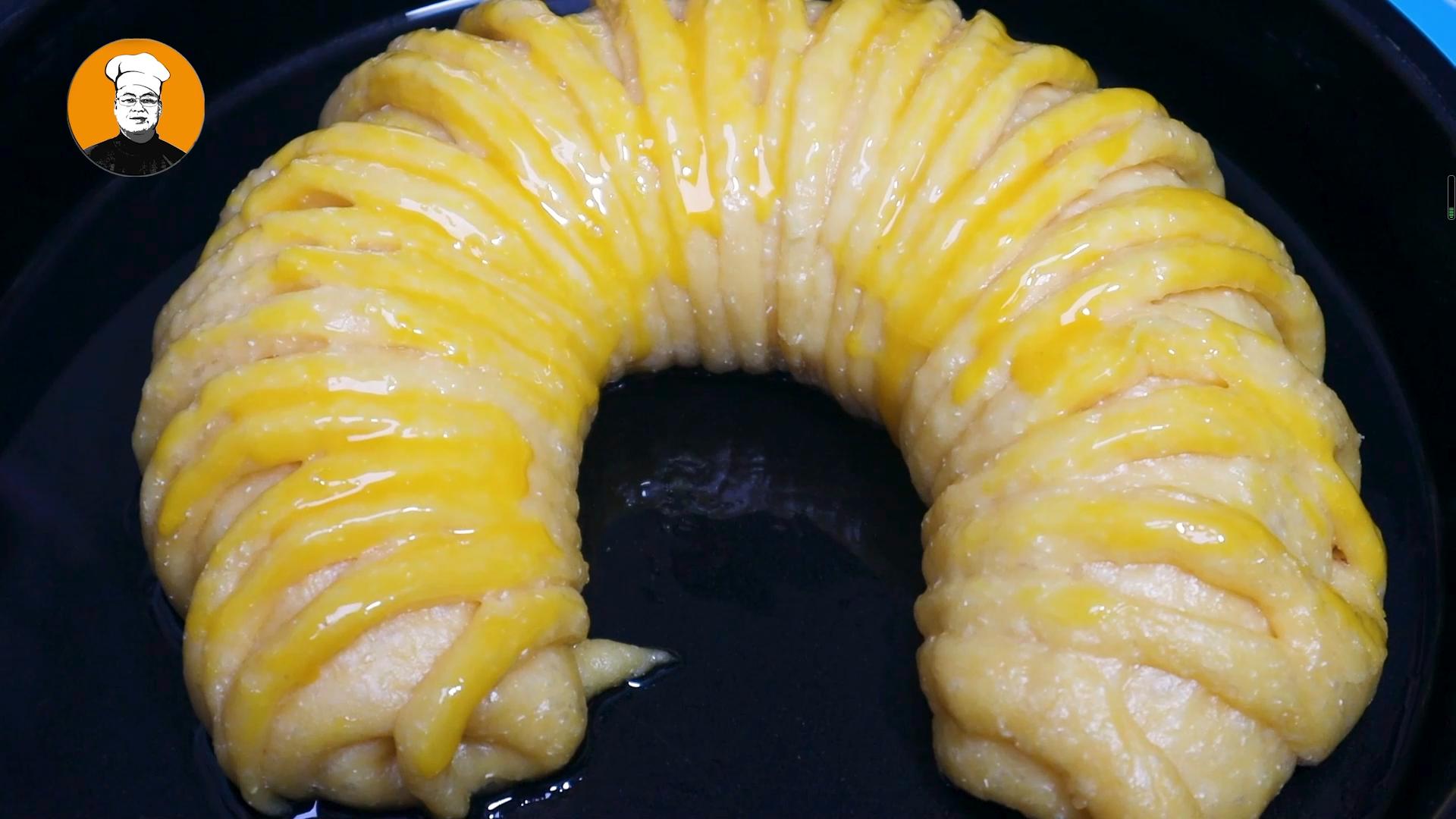 面包怎么做的蓬松柔软不用酵母粉,自制面包新手不用烤箱