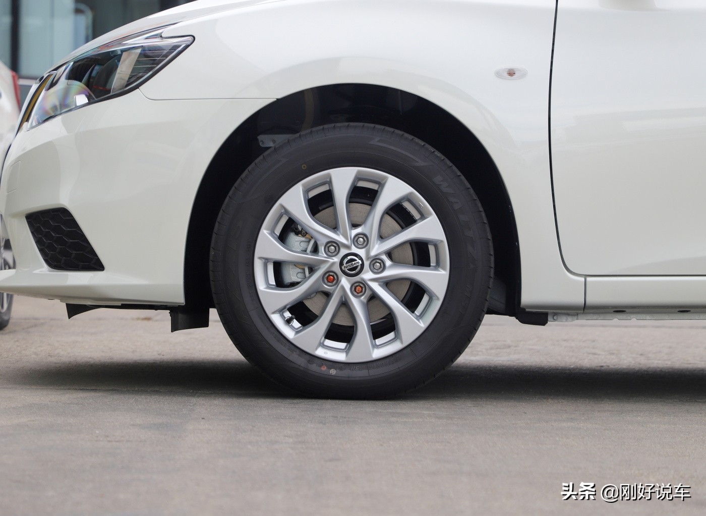 新款轩逸有什么优缺点,轩逸为什么销量这么好知乎