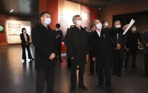 最稳健的万向集团,万向集团金融控股公司