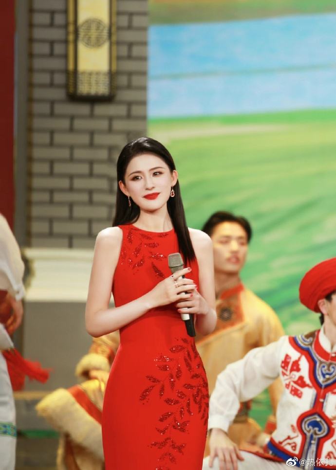 虎年元宵晚会23个节目近百位明星演员参演中国女足才是最棒的