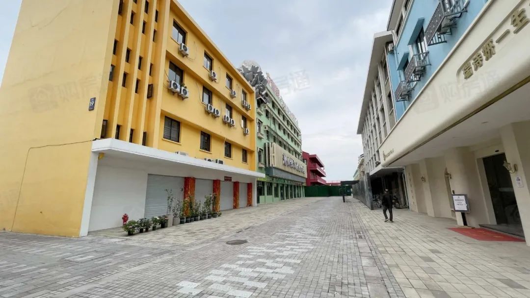 绂昏氨鍦ㄥ缓绗竴楂樻ゼ,绂昏氨楝煎眿璁捐