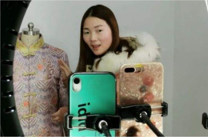 95后寿衣模特淘宝店叫什么名字,95后淘宝寿衣女模特