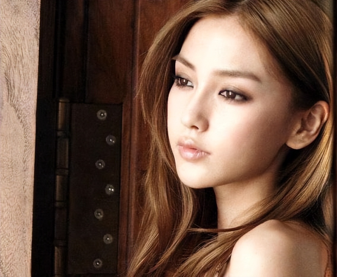 乘风破浪的姐姐第二季李菲儿身材,李菲儿花样滑冰北京八分钟热搜