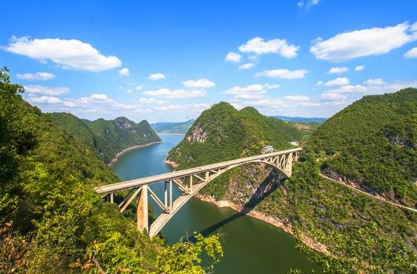 云贵高原秘境探险,乌蒙山腹地探索之旅