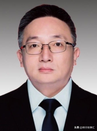 现任上海市市长和副书记,建国后历任上海市市长和市委书记