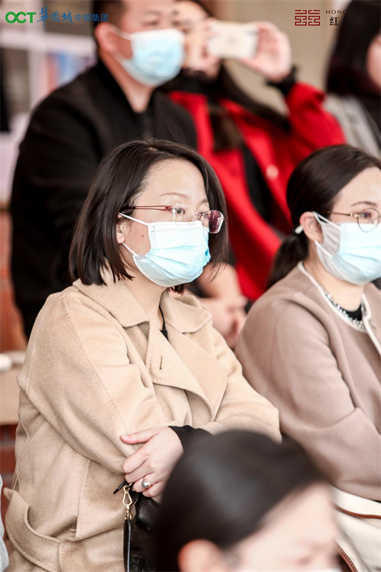 沉浸于华侨城红坊领略希尔的视听盛宴希尔剧场刘玥版画作品展纪实