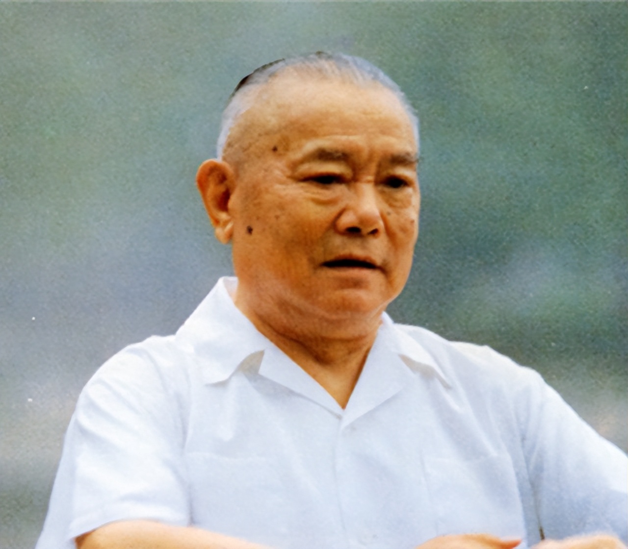 吴桂贤副总理爱人和子女现状如何？