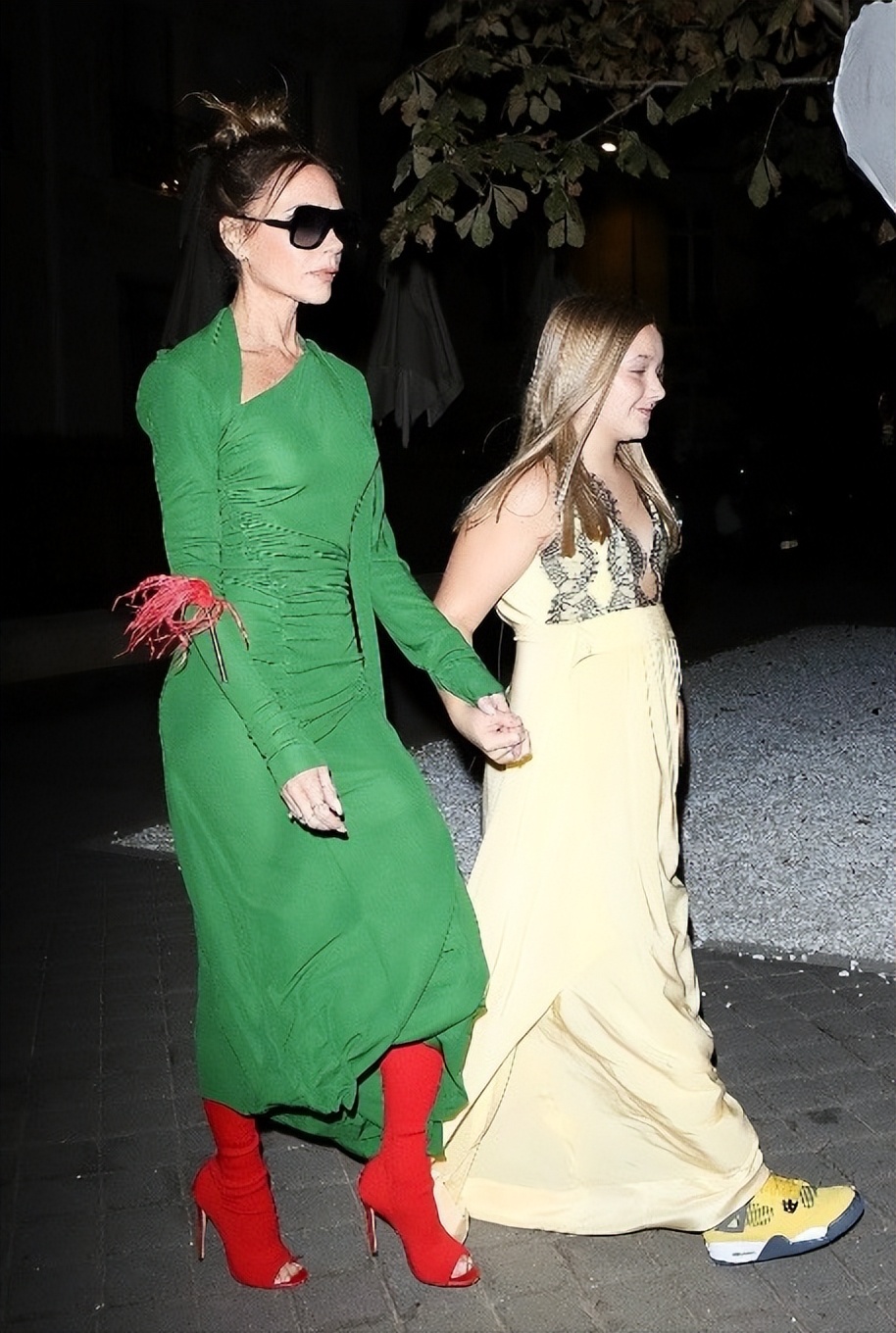 贝克汉姆小七长大了的图片,维多利亚贝克汉姆小七薇娅