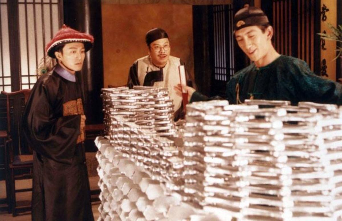 这款游戏玩到最后才发现，我成了散财童子