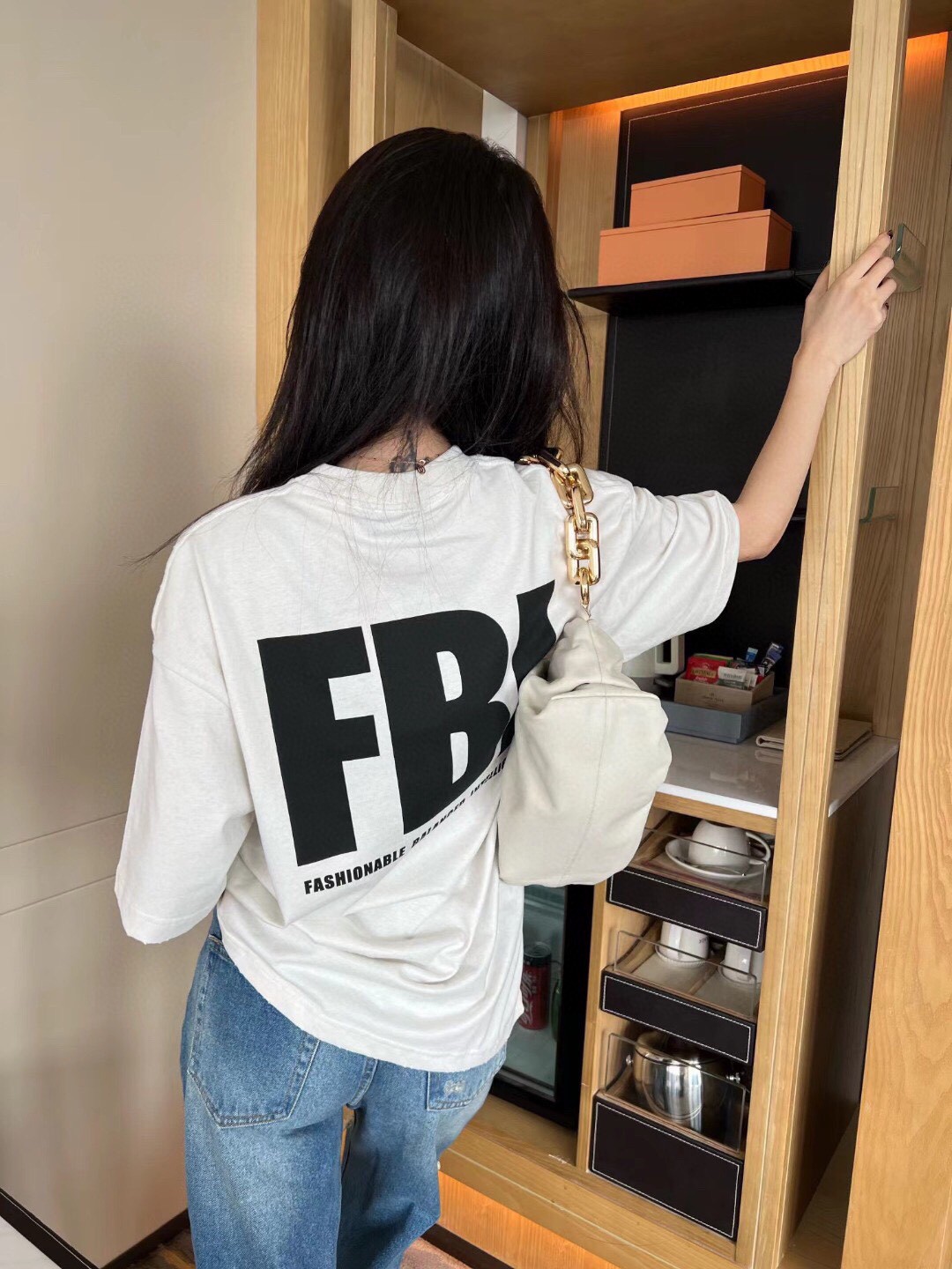 巴黎世家杏色短袖穿搭,巴黎世家fw21麦穗短袖