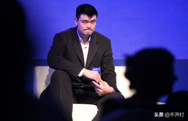 一字千金金口玉言,李春江大胜马布里49分