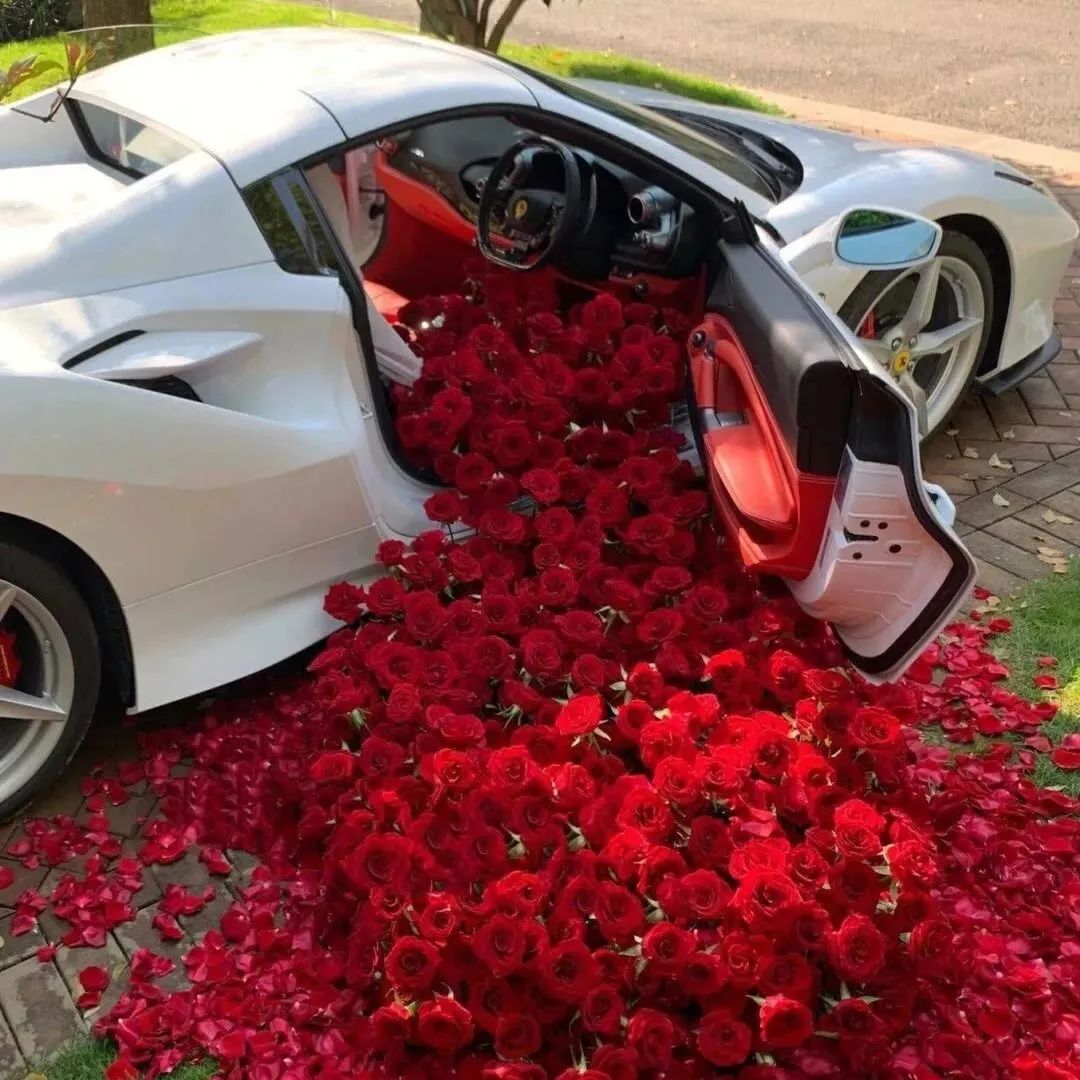 微信朋友圈背景图高级氛围感,朋友圈背景图看置顶