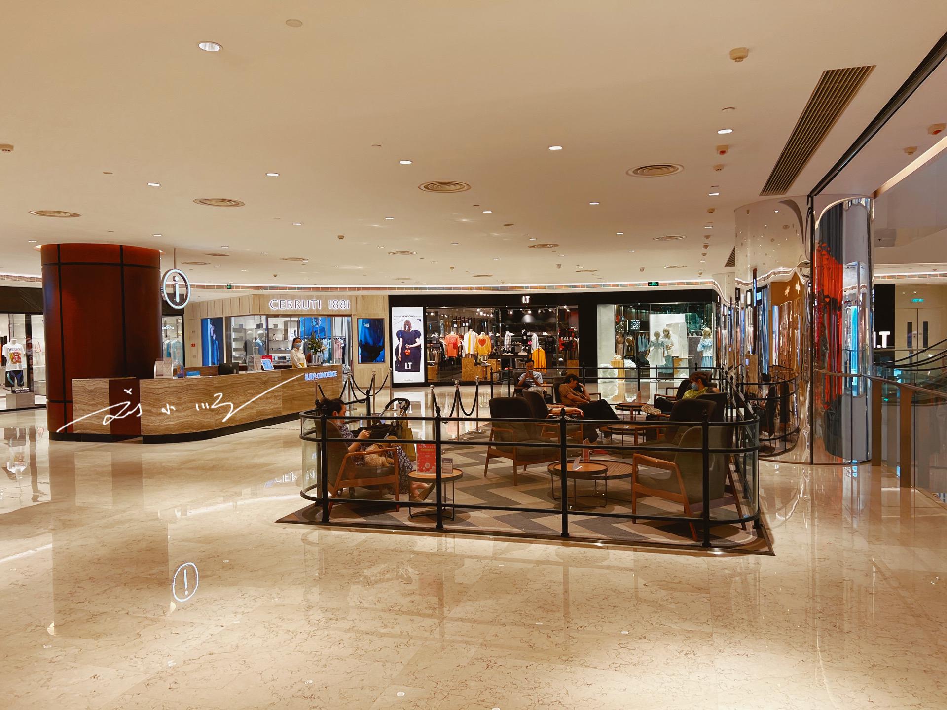 解放碑商场大牌,解放碑最平民的商场