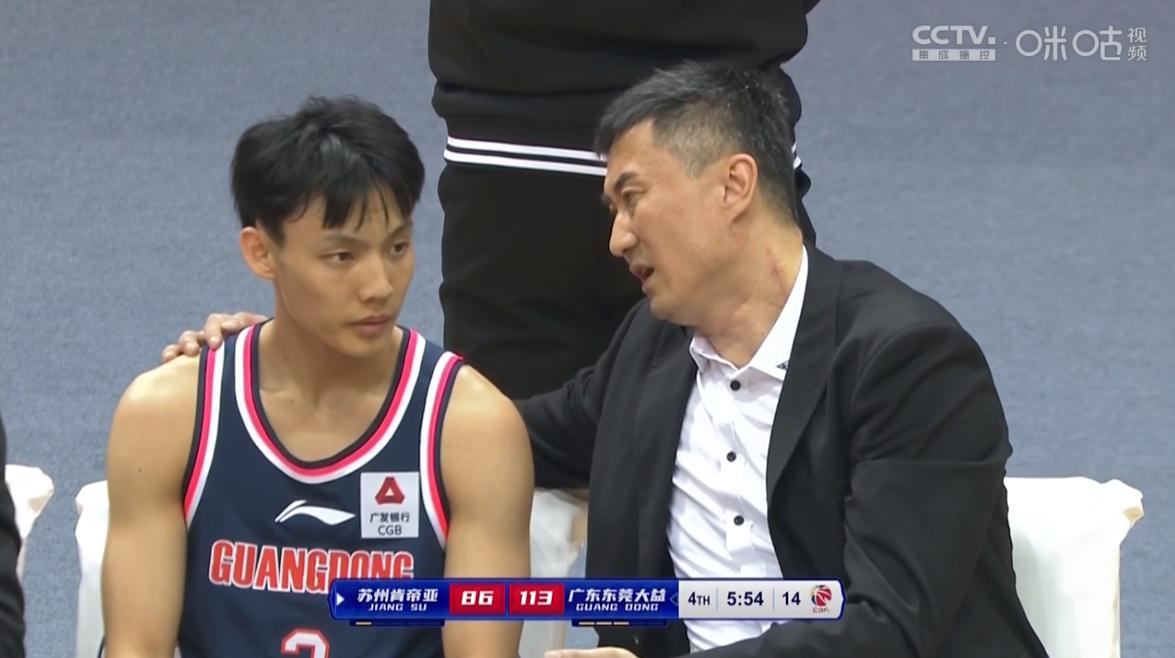 得分第1，助攻第1，CBA23岁小将有灵气有实力，解说：他可以打NBA