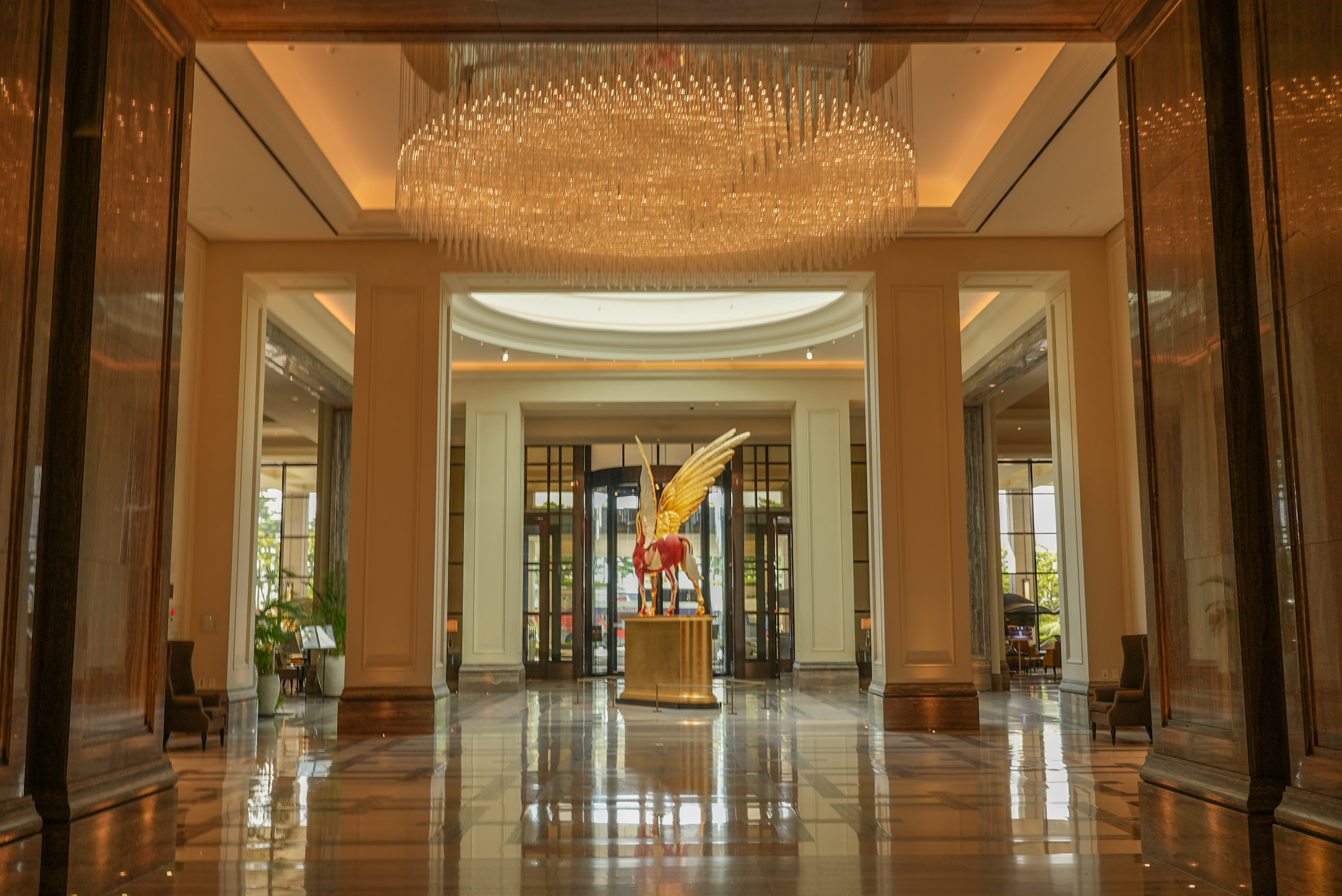 一晚酒店多少钱,一晚一千元五星级酒店