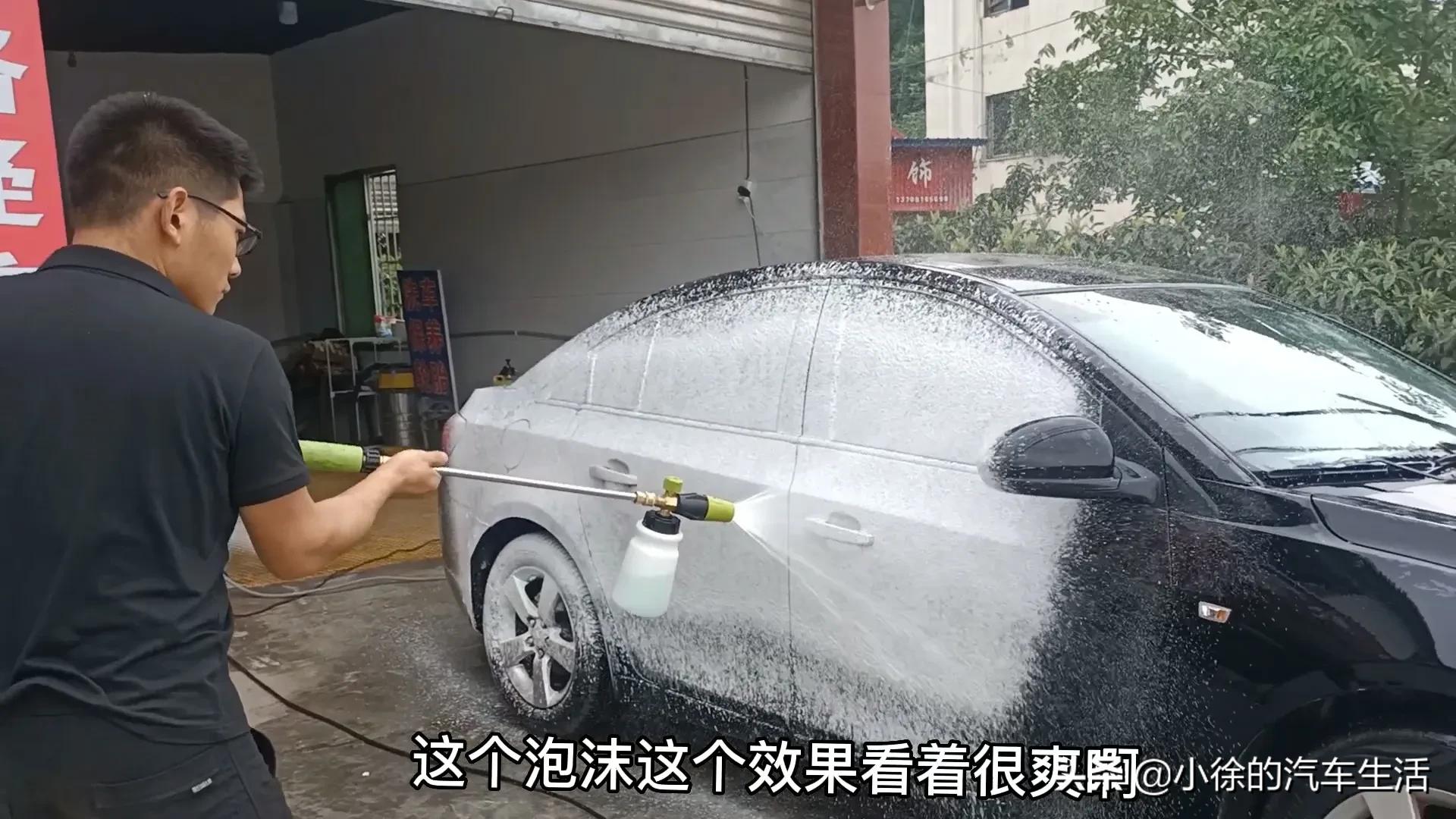 10万左右最不值得买的轿车,今年大众迈腾二手车值得买吗