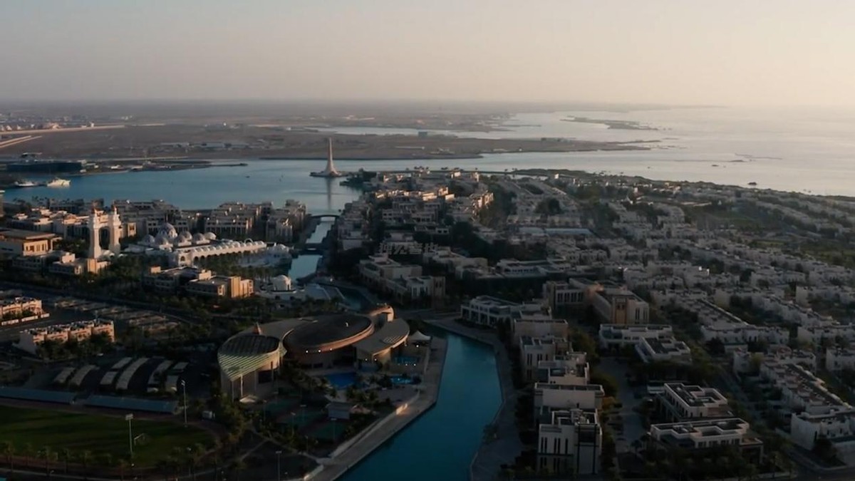 沙特王室资产90万亿美元,沙特王室的奢靡生活