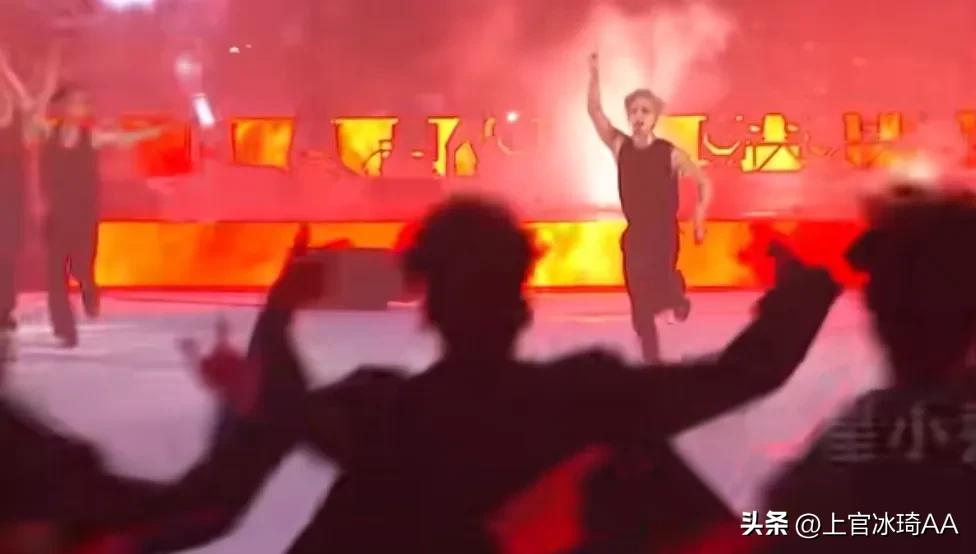 王嘉尔爱国情怀,王嘉尔爱国霸气发言片段