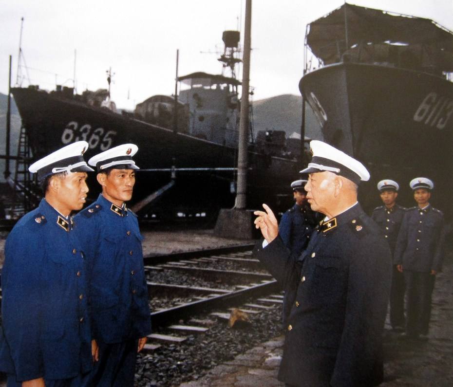 中国已有三艘航母下水，切不可忘记中国航母之父：*华清刘**