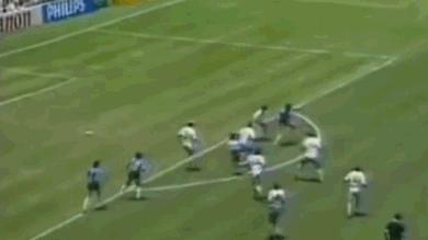 两代球王争霸完整视频,两代球王致敬梅西