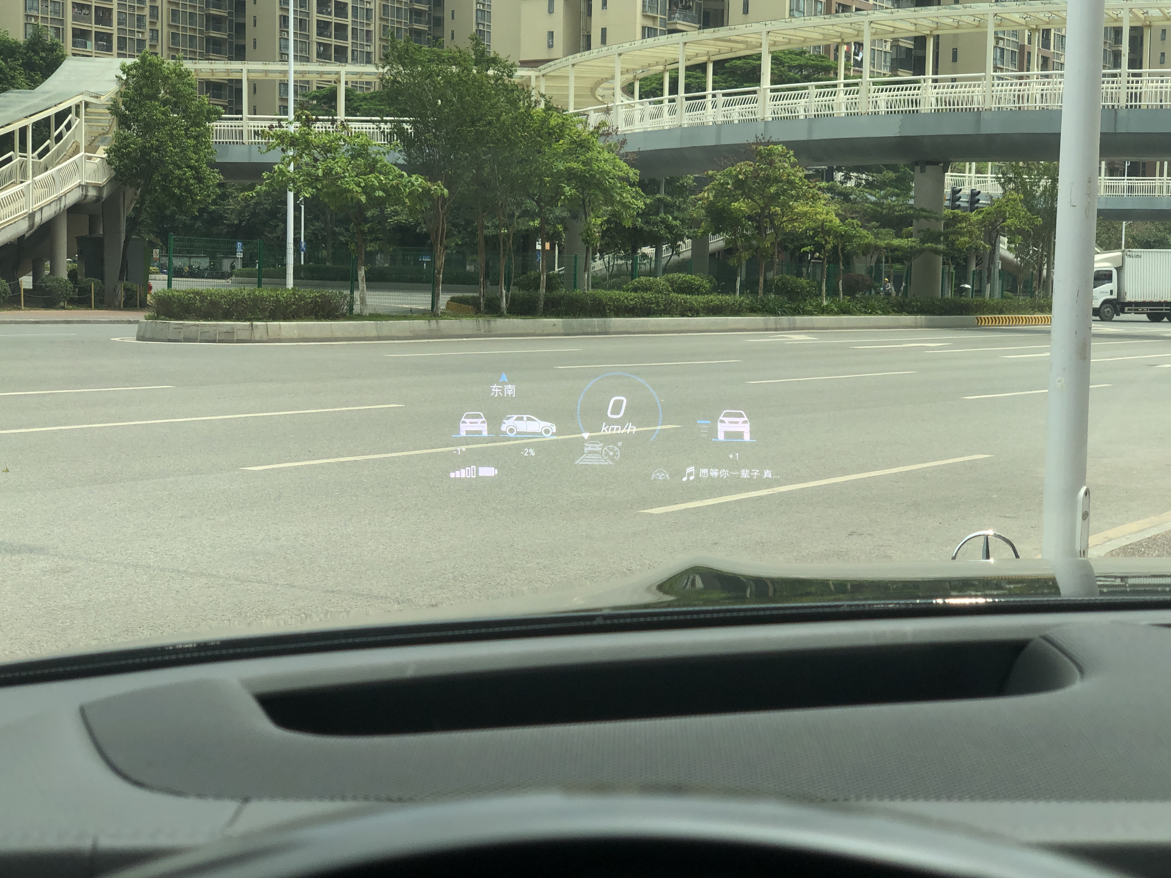 奔驰gls450抬头显示演示,奔驰gls450抬头显示如何操作