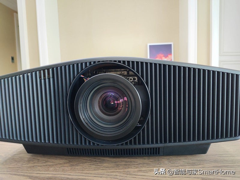 凭实力说话体验索尼VPL-VW898家庭影院投影机
