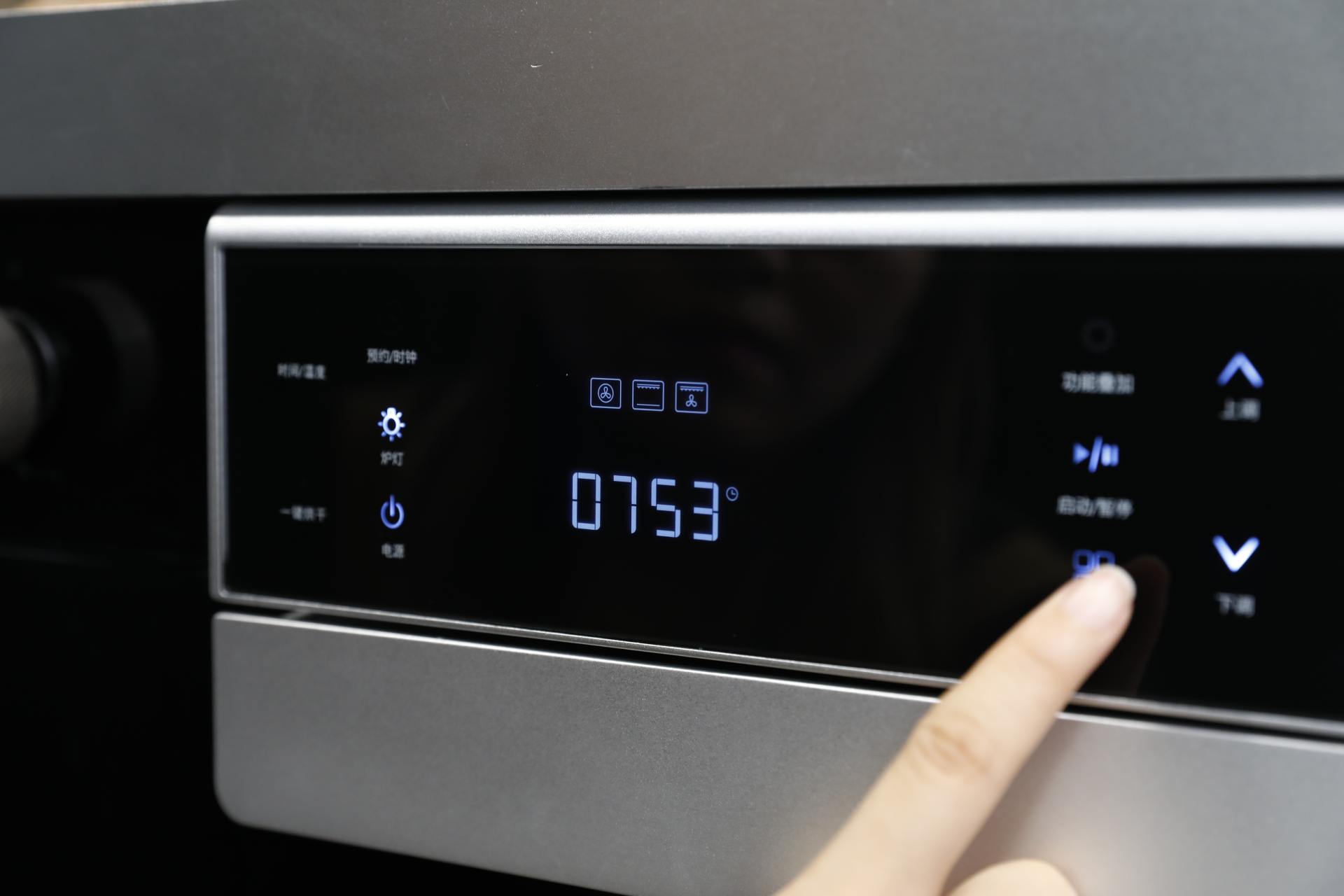 没有抽油烟的厨房,没有油烟管的油烟机