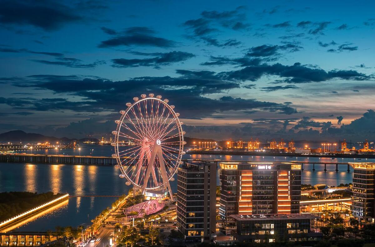 在深圳一个家庭一个月的生活成本,我在深圳每个月的底薪是两千块钱