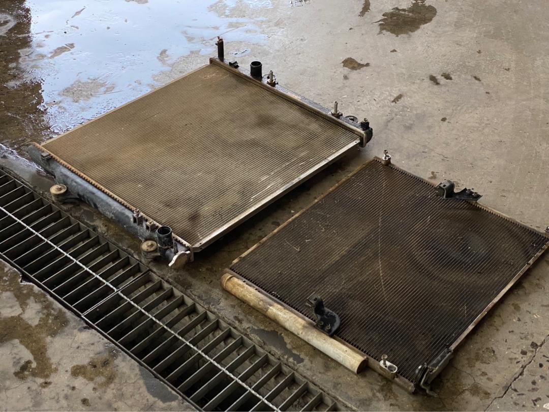 丰田霸道老车翻新升级好的出售,搞工地车翻新